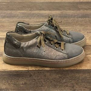 Johnston & Murphy silver, grey with gold laces Sparkly Sneakers.  Beautiful EUC